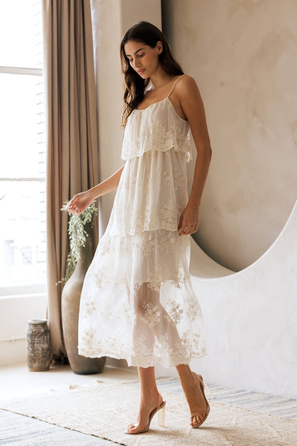 FLORAL TIERED LACE MIDI DRESS [Pre-order May 5th]